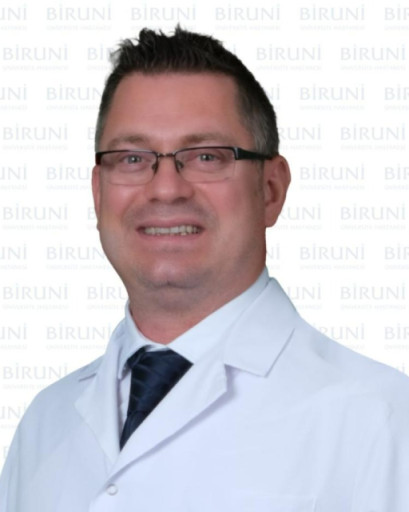 Specialist Dentist Dr. Ümit Selçuk