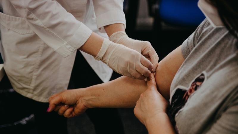 Chronic lymphocytic leukemia explained: symptoms and treatment